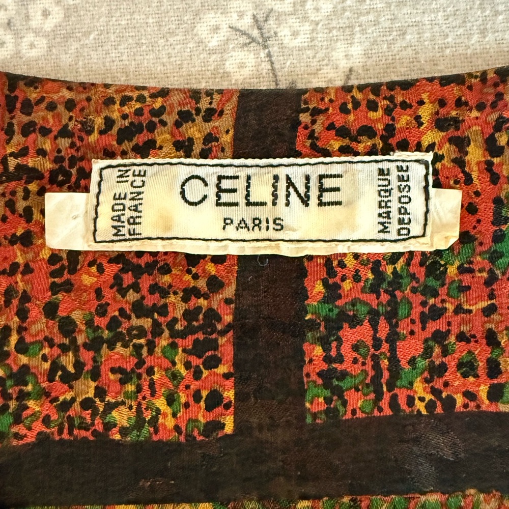 Celine multi colored 100% silk blouse w/ Black triumphs working buttons SZ 46 - Picture 10 of 10